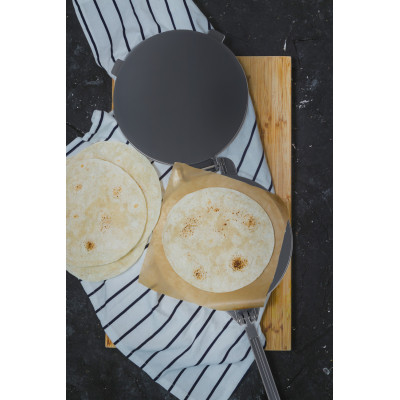 Den originale tortilla presser i støbejern.