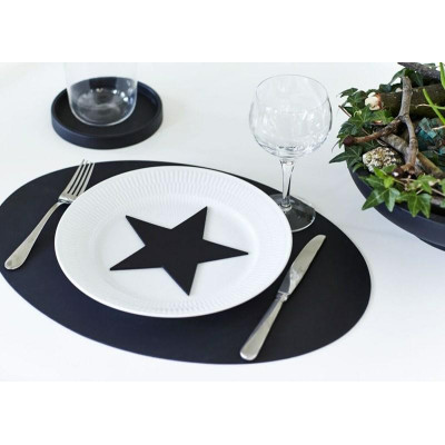 SEJ Design dækkeservietter i sort gummi.