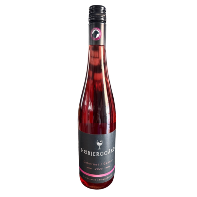 Dansk rosévin fra Høbjerggård. Carbernet/Cantor.