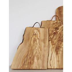 Made by Mama skærebræt i oliventræ. Str. stor.