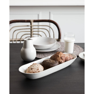 House Doctor serveringsfad i hvid keramik.