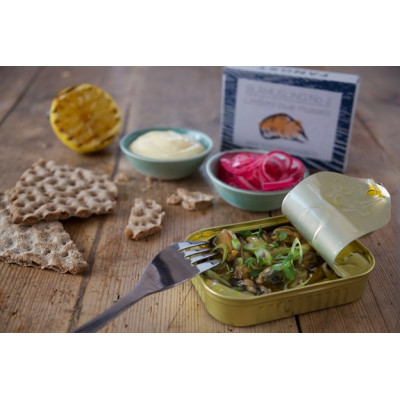 Fangst blåmuslinger på dåse.