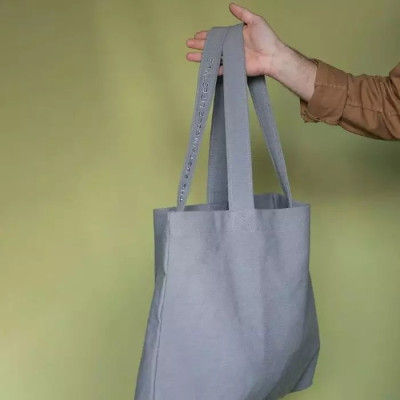 Tintok canvas taske i flere farver.