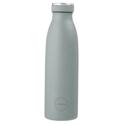 Aya og Ida tæt drikkedunk.